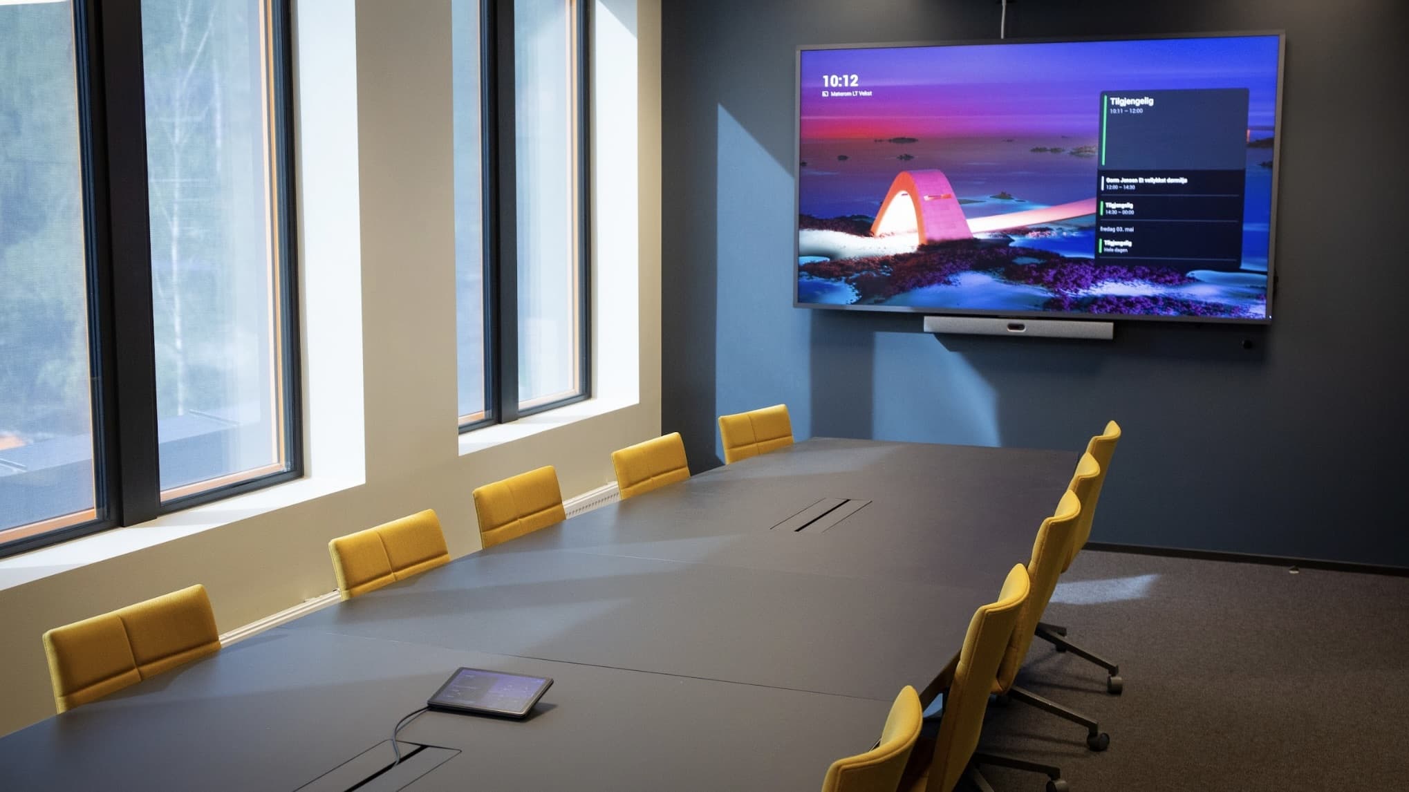 Neat simplifies powerful audio and video capabilities in large rooms