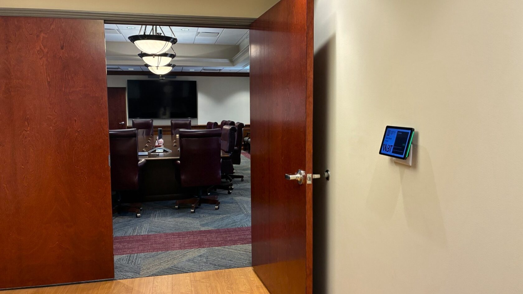 Neat Pad as room scheduler at Wilson Bank